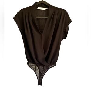 ASTR The Label Black Sleeveless V-Neck Wrap Front Cap Sleeve Bodysuit Thong, XS